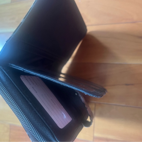 Women’s wallet/ wristlet - Picture 3 of 6